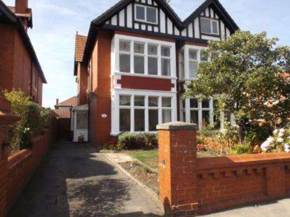 7 Bedroom Semi-Detac...